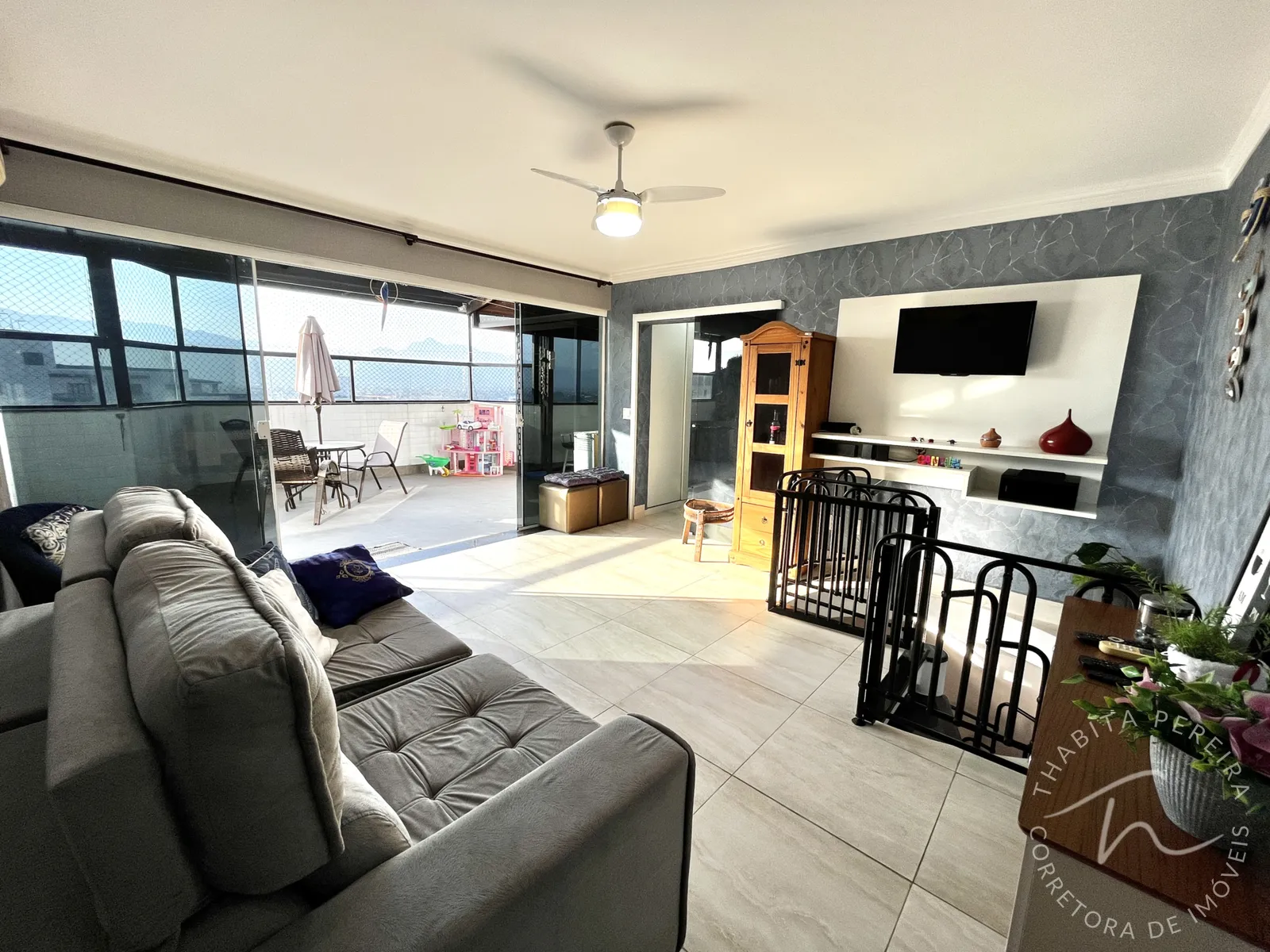 Cobertura à venda com 3 quartos, Caiçara, Praia Grande Cod: 1745 — apartamento à venda · 3 quartos · Praia Grande, SP, Caiçara — Foto principal — Cód. 1745